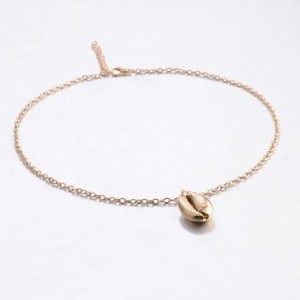 Shell Pendant Gold Metal Necklace for Woman