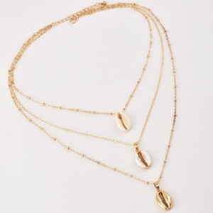 Layered Seashell Shaped Gold Metal Necklace