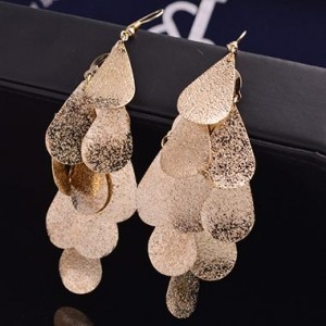Woman Metal Fish Scale Embellished Pendant Gold Earrings